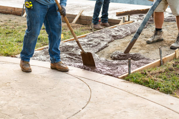 Best Local Concrete Companies  in Mentone, CA